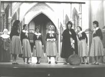 1983-Mam'zelle Nitouche